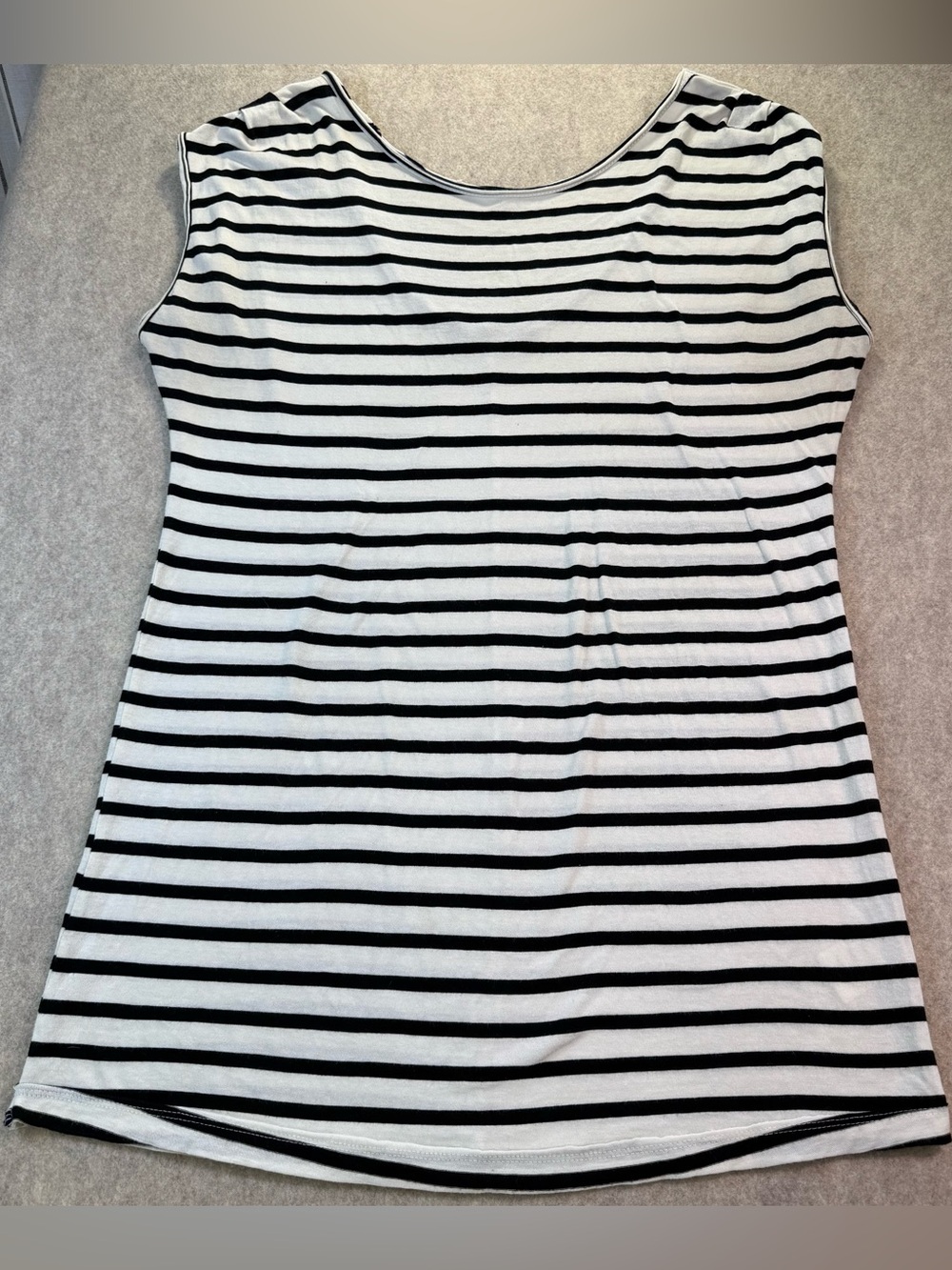 Knot Sisters Black & White Striped Sleeveless Oversized Tee 100% Cotton Sz Large